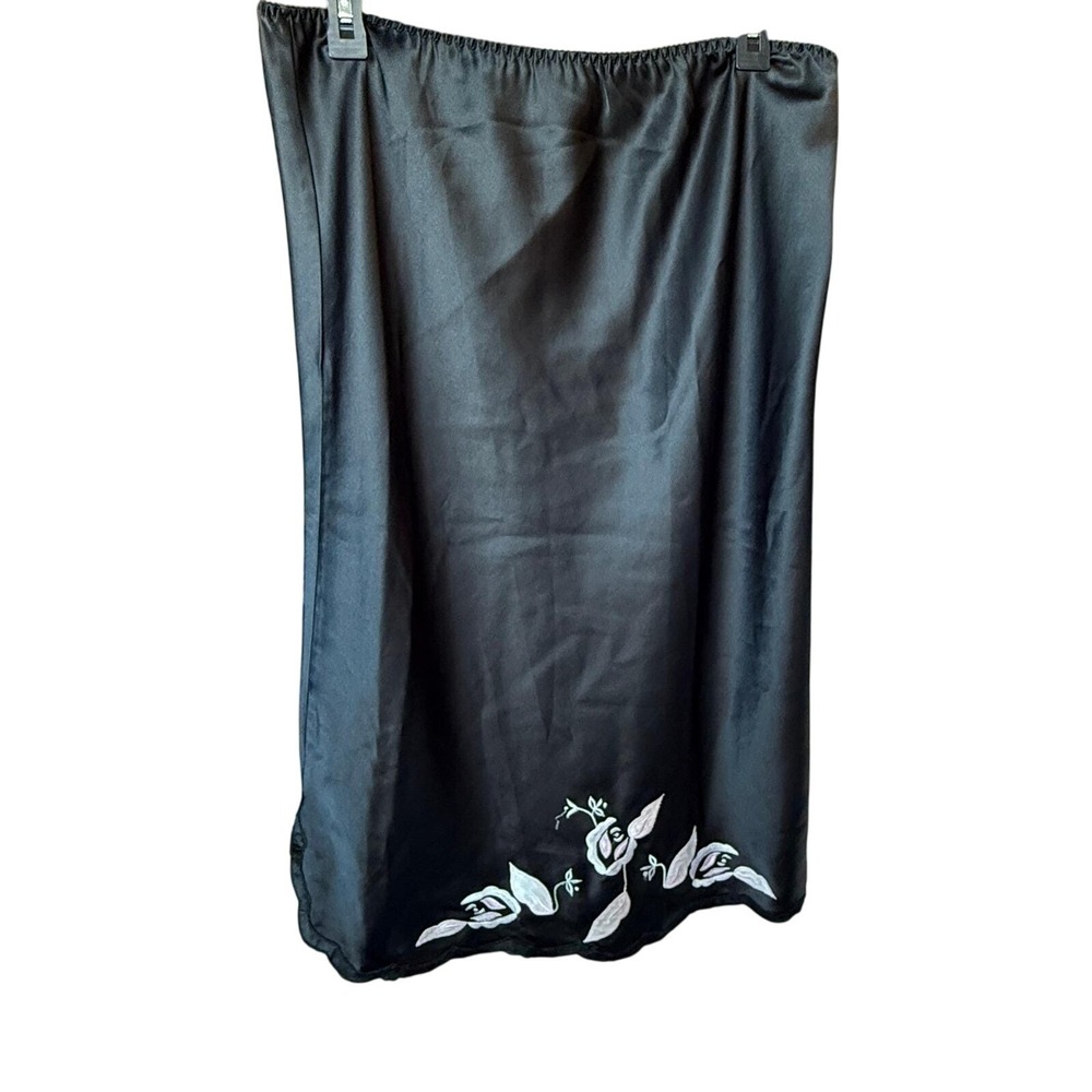 Vintage Lindsey Blake Sz Large Satin Slip Floral Embroidered‎ Elastic Waist